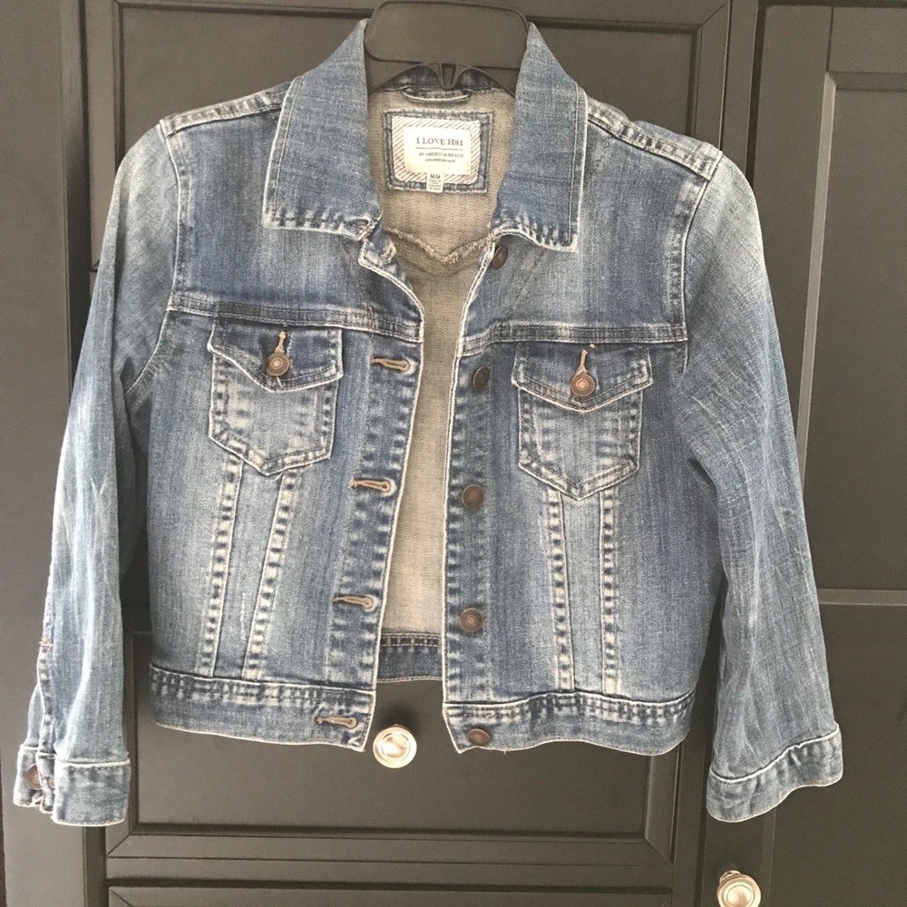 Cropped denim jean jacket fits xs-small not medium
